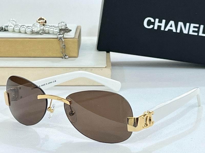 Chanel Sunglasses 1047